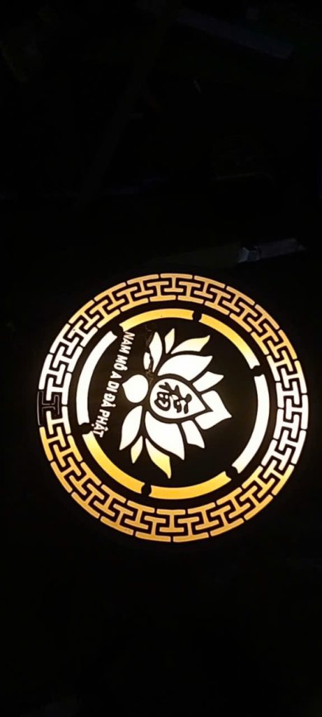 Chữ mica sáng chân - Giải pháp quảng cáo hiệu quả