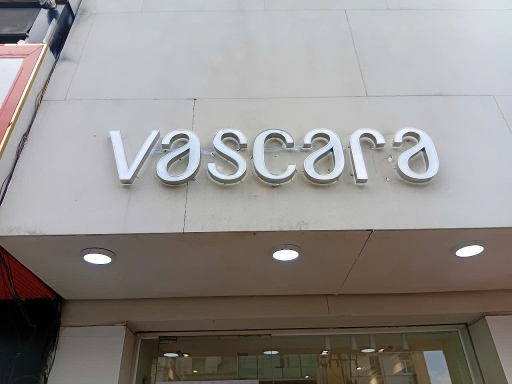 Chữ mica sáng chân - Giải pháp quảng cáo hiệu quả